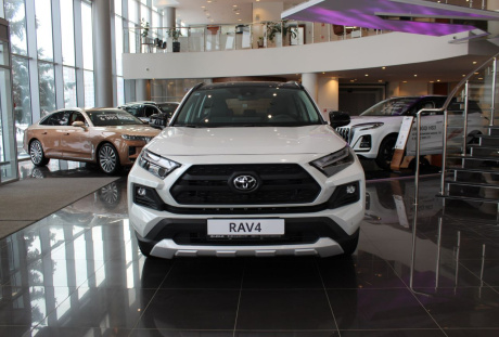 Toyota RAV 4 2024 года с пробегом 43 км, фото 3