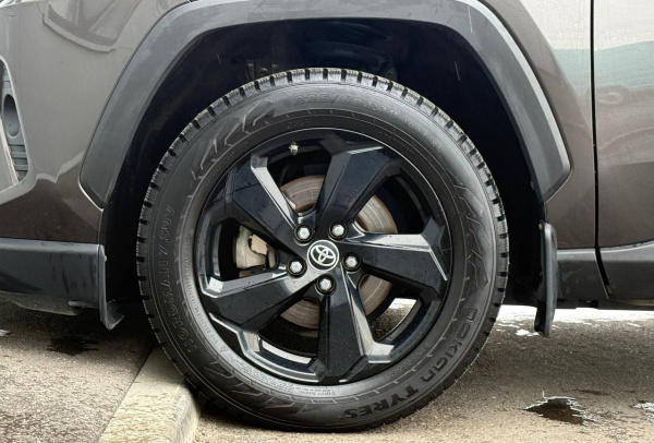 Toyota RAV 4 2021 года с пробегом 84 068 км, фото 22
