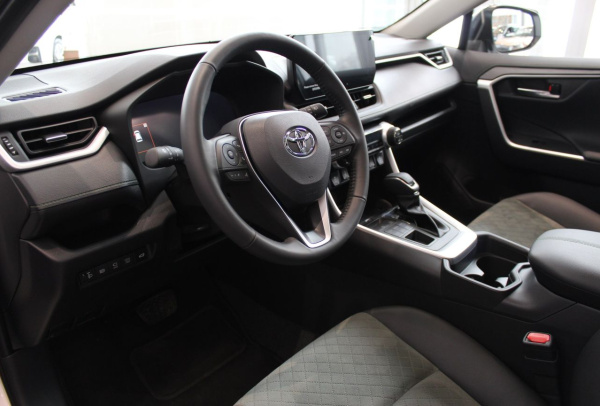 Toyota RAV 4 2024 года с пробегом 43 км, фото 10