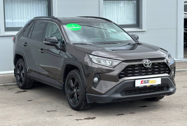 Toyota RAV 4 2021 года с пробегом 84 068 км, фото 3