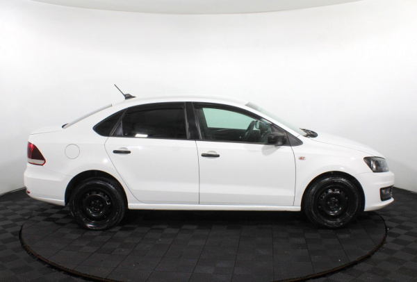 Volkswagen Polo 2020 года с пробегом 221 817 км, фото 4