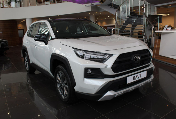 Toyota RAV 4 2024 года с пробегом 43 км, фото 1