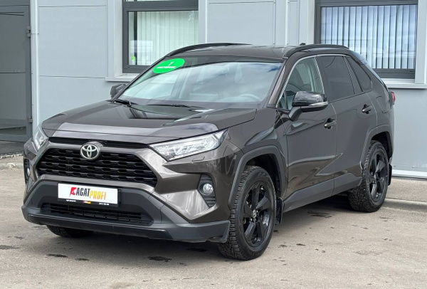 Toyota RAV 4 2021 года с пробегом 84 068 км, фото 1