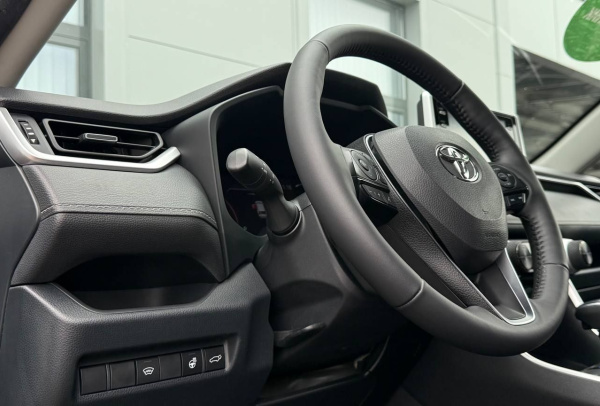 Toyota RAV 4 2021 года с пробегом 84 068 км, фото 11
