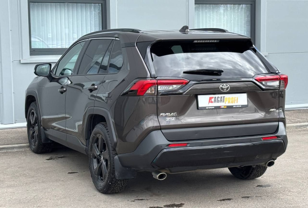 Toyota RAV 4 2021 года с пробегом 84 068 км, фото 7