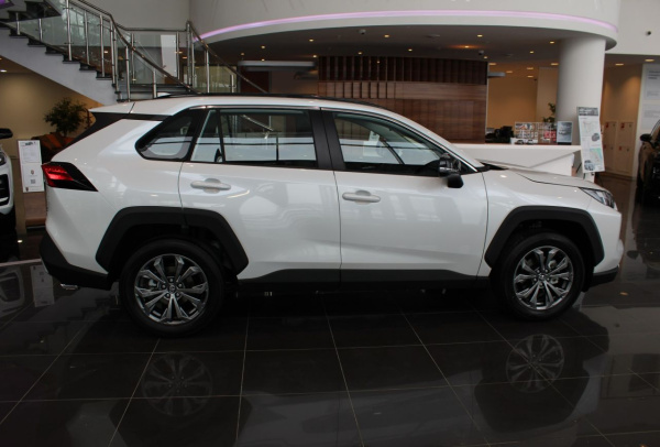 Toyota RAV 4 2024 года с пробегом 43 км, фото 5