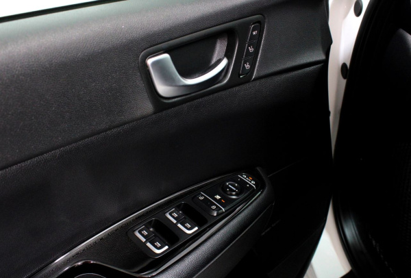Kia Optima 2019 года с пробегом 102 372 км, фото 10