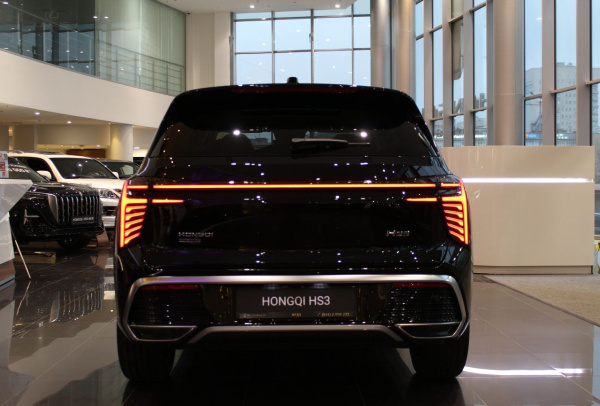 Hongqi HS3 2024 года с пробегом 6 050 км, фото 6