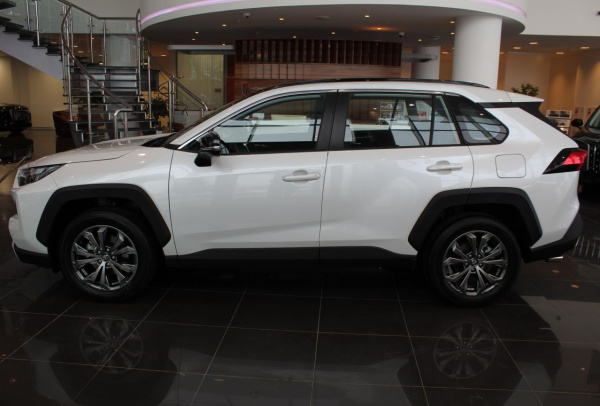 Toyota RAV 4 2024 года с пробегом 43 км, фото 4
