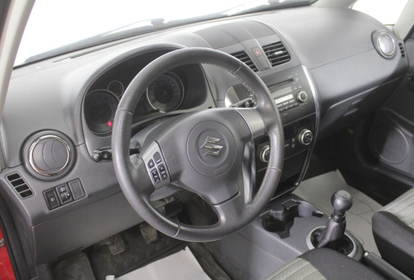 Suzuki SX4 2010 года с пробегом 157 712 км, фото 13